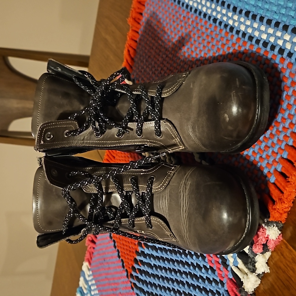 Taos boots
